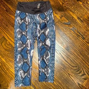 Prismsport leggings in blue snakeskin